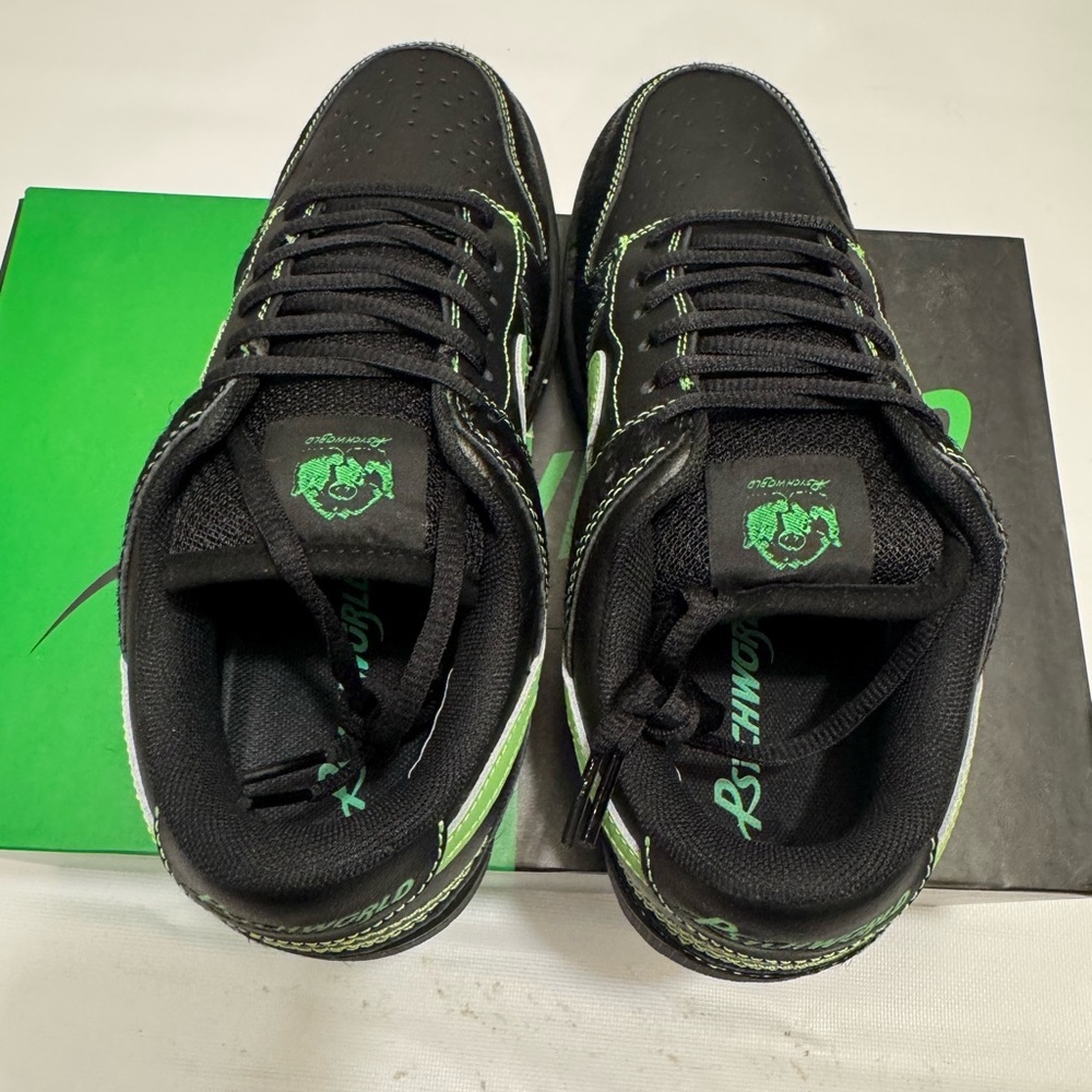 Black and Green  Athletic Shoes - Skateboard style showsthey are a size 8 Men’s - Picture 5 of 9